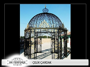 Çelik Çardak Kamelya